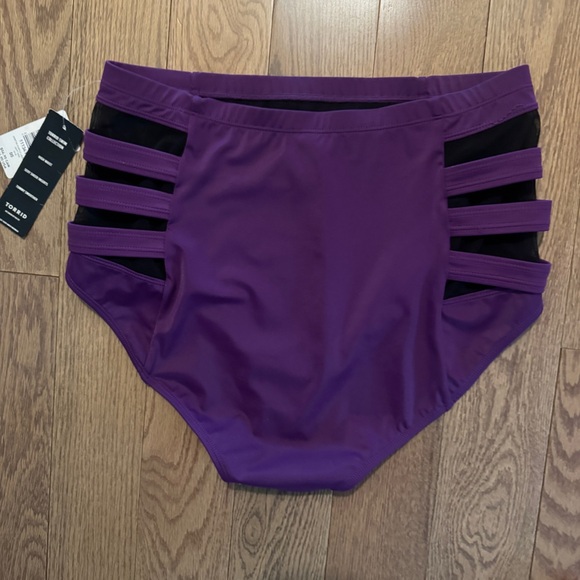 NWT! 💜 TORRID High-Rise Ladder Side Swim Bottoms – Purple, Size 00 (M/L), NWT - Picture 3 of 9